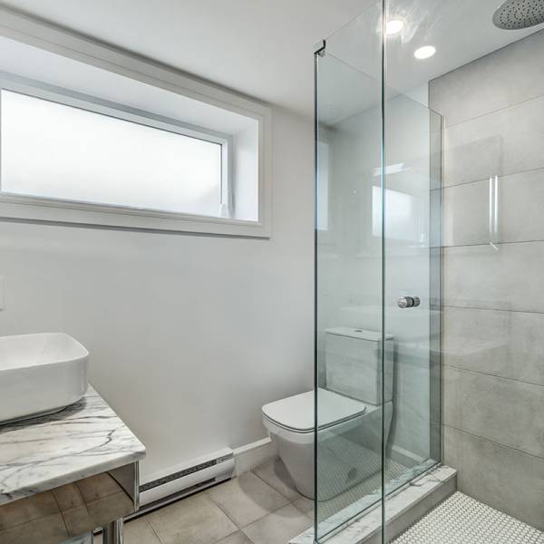 New big luxury modern house in Montreal's suburb partially furnished with backyard, empty rooms, closets, basement and garage